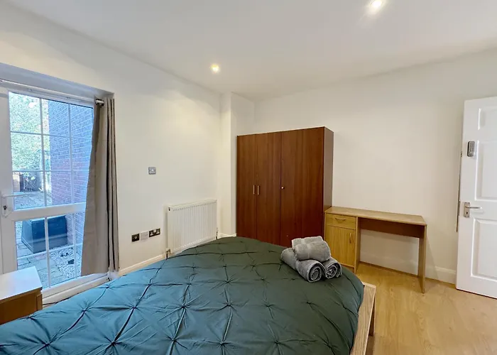 Budget Double Room In Acton, Near Central London & Heathrow